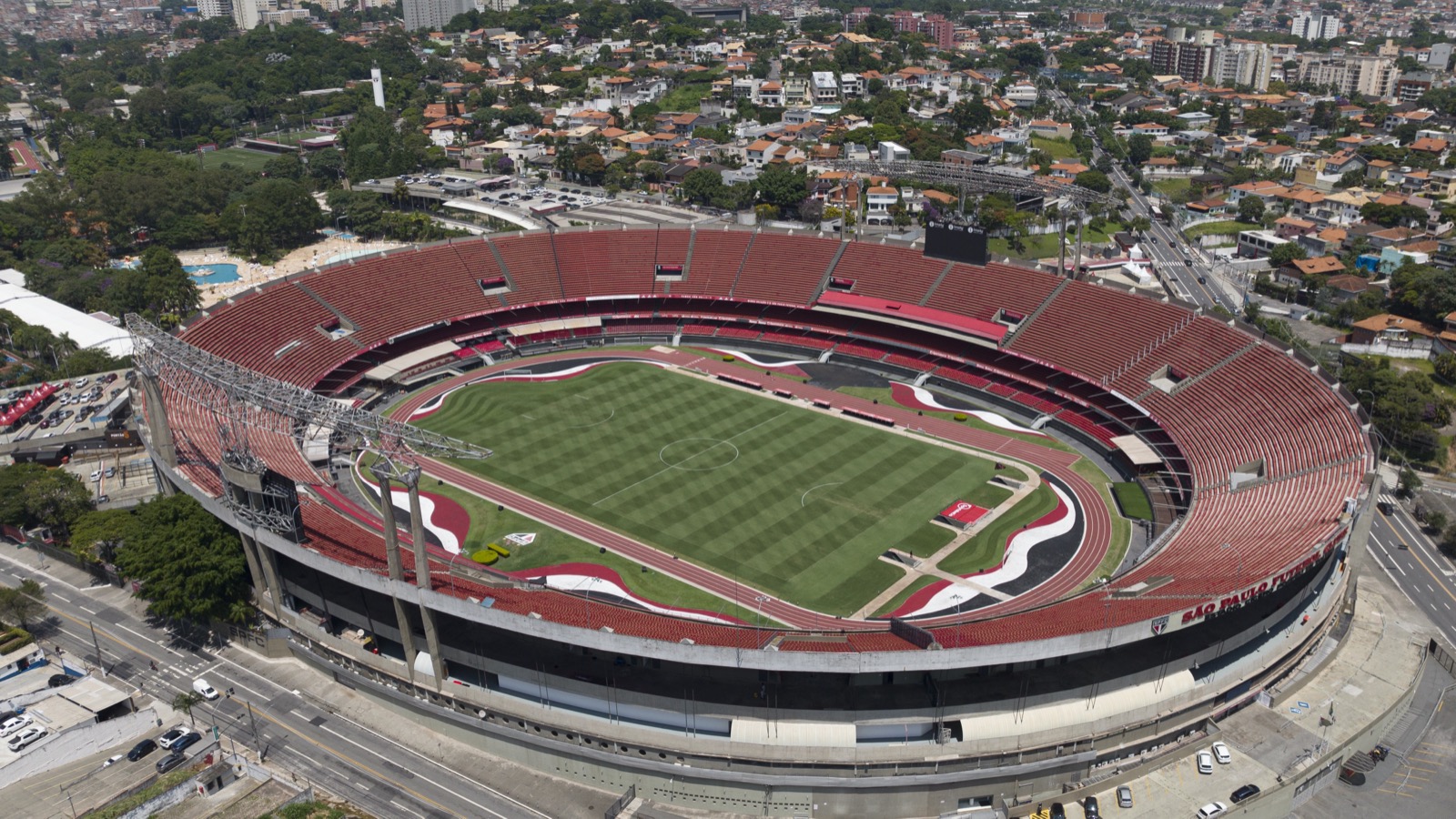 Vista aérea do estádio do São Paulo Futebol Clube, o MorumBIS, em foto de arquivo anterior à reforma
