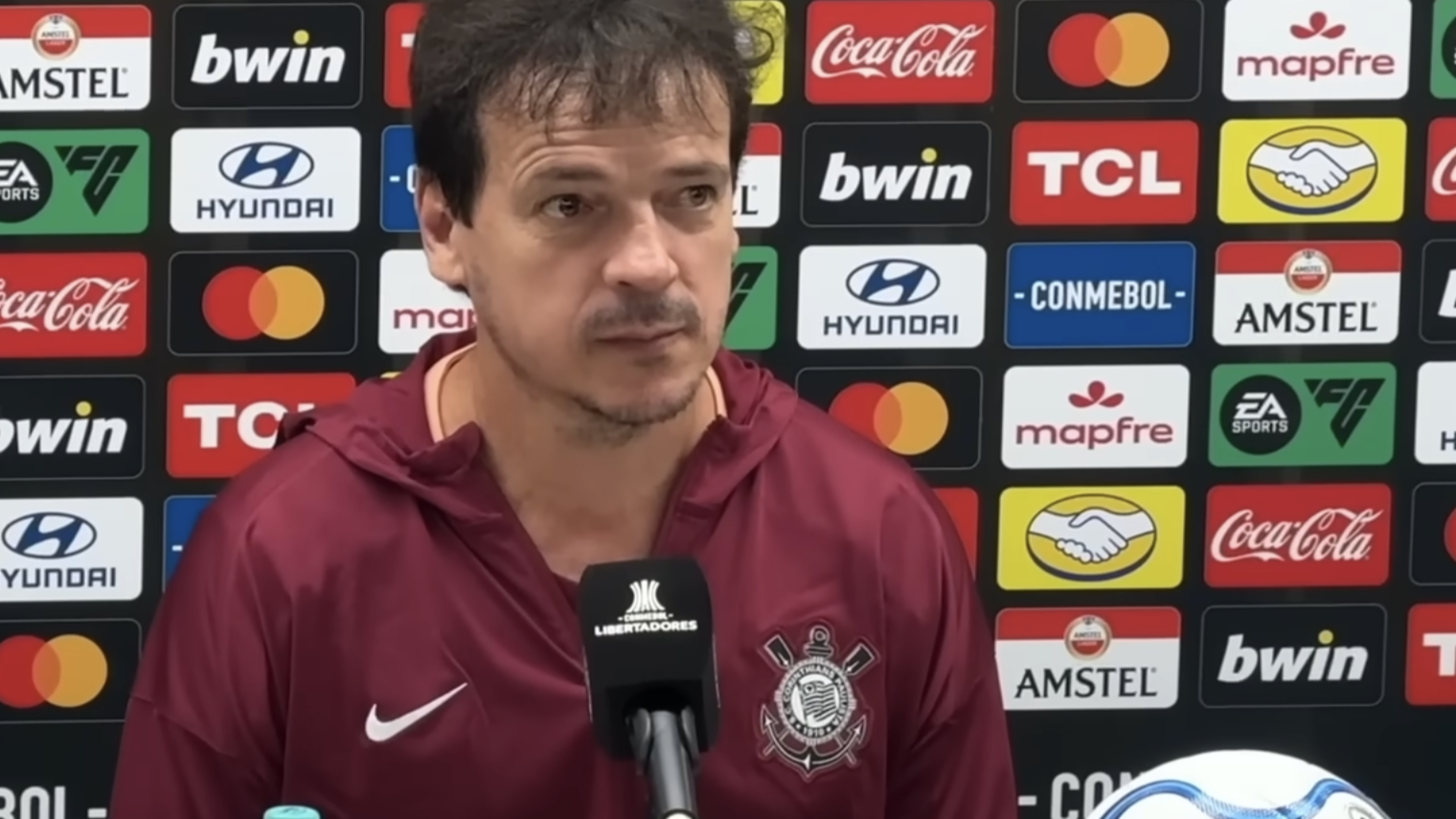 Fernando Diniz, técnico do Corinthians, em entrevista coletiva