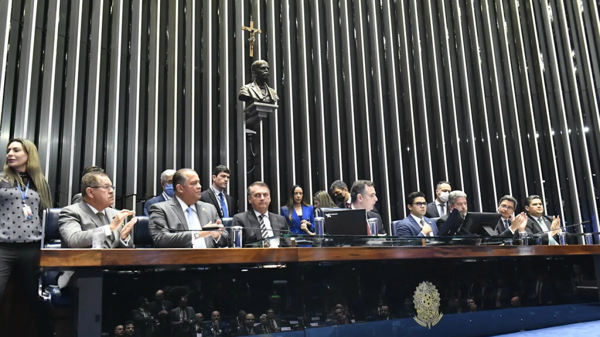 Plenário do Senado Federal durante sessão de votação de emenda constitucional